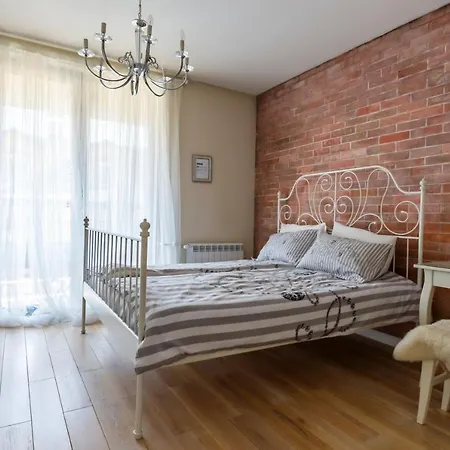 Appartamento Sophie - Central 1 Bedroom Apt, Includes Free Parking Garage Sofia