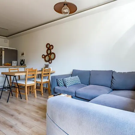 Apartment Sophie - Central 1 Bedroom Apt, Includes Free Parking Garage *